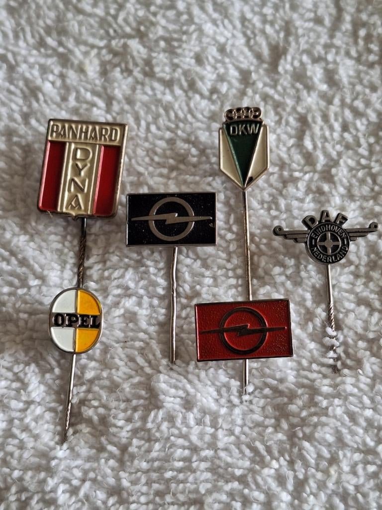 AUTOMERKEN, VINTAGE SPELDJES IN 1 KOOP, Verzenden, Gebruikt, Auto's