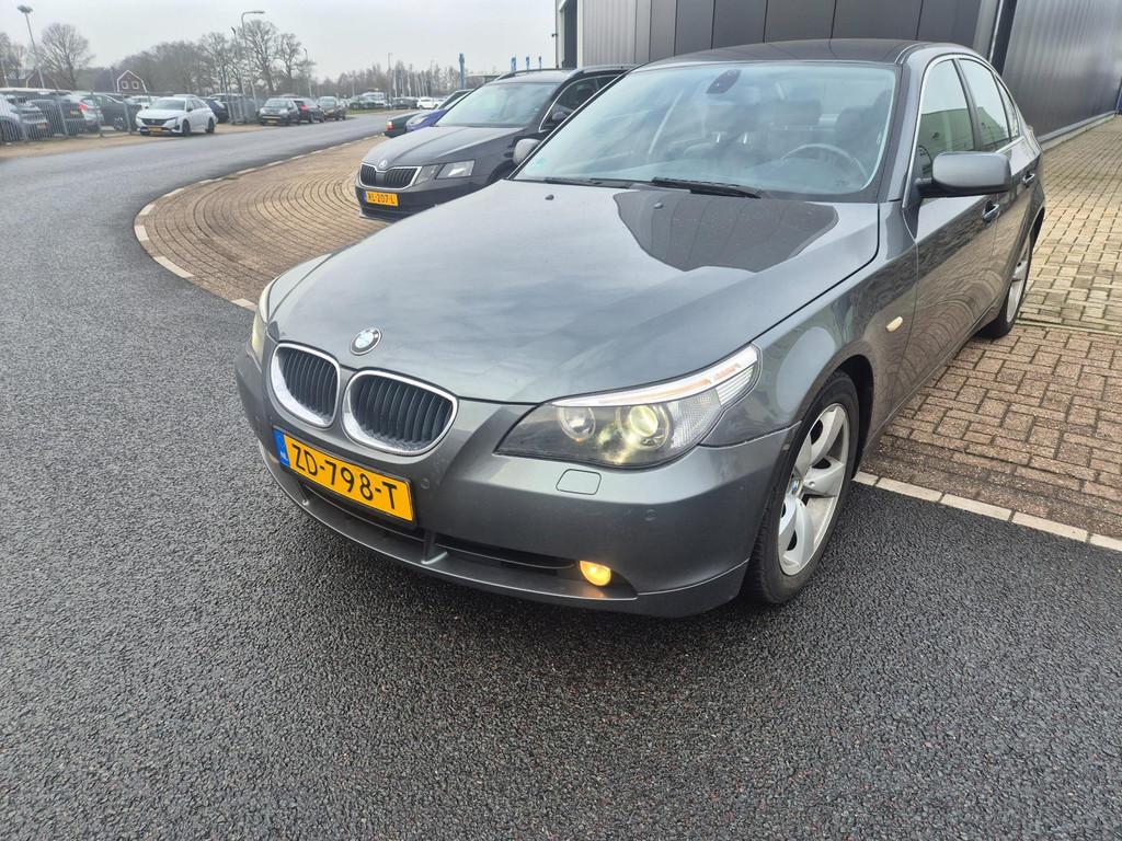 BMW 5-serie 525i 6cil Automaat EXE Leer Navi Nap, Automaat, Achterwielaandrijving, Gebruikt, Zwart
