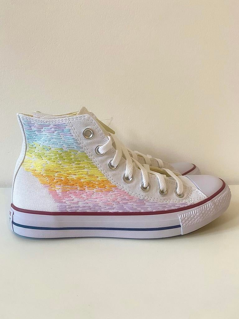 Handgeborduurde Pastel Converse All Stars, Ophalen of Verzenden, Nieuw, Overige kleuren, Sneakers of Gympen