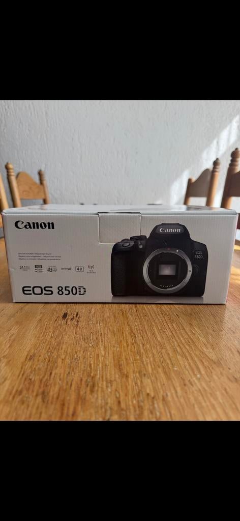 Canon EOS 850D + 18-55mm lens | Complete set in doos, Ophalen, Spiegelreflex, Canon, Zo goed als nieuw