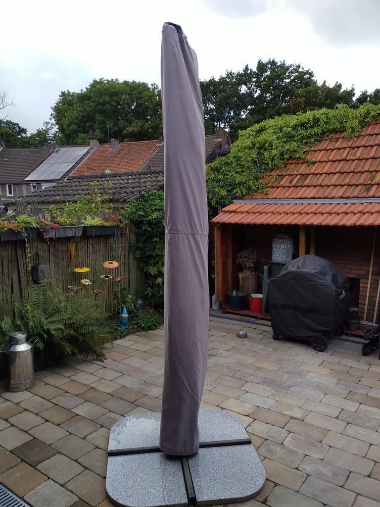 Grote draaibare parasol te koop, Tuin en Terras, Ophalen, Verstelbaar, 3 tot 4 meter, Zweefparasol