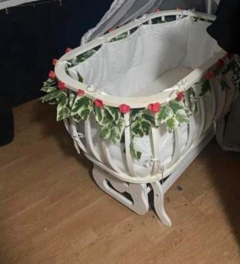 Wiegje, Ophalen, Zo goed als nieuw