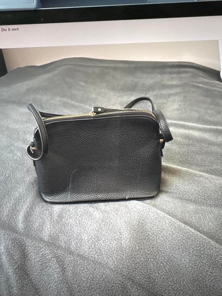 Zwart schoudertasje met gouden rits, Ophalen, Gebruikt, Zwart, Schoudertasje