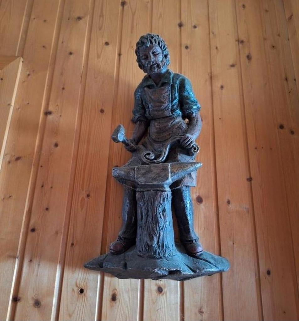 Decoratief beeld van een smid aan het werk, Ophalen of Verzenden