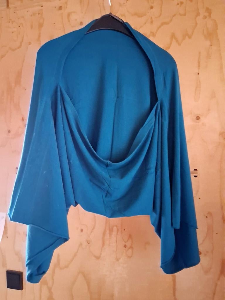 Cora Kemperman veelzijdige Bolero/tuniek. L of M. Nieuwstaat, Blauw, Maat 42/44 (L), Nieuw, Ophalen of Verzenden