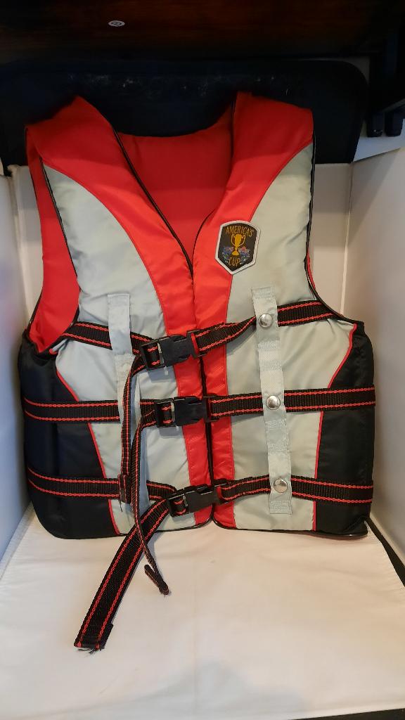 Vintage America's Cup Life Jacket / Reddingsvest 32-36, Ophalen of Verzenden, Zo goed als nieuw, Dame of Heer, Reddingsvest of Zwemvest