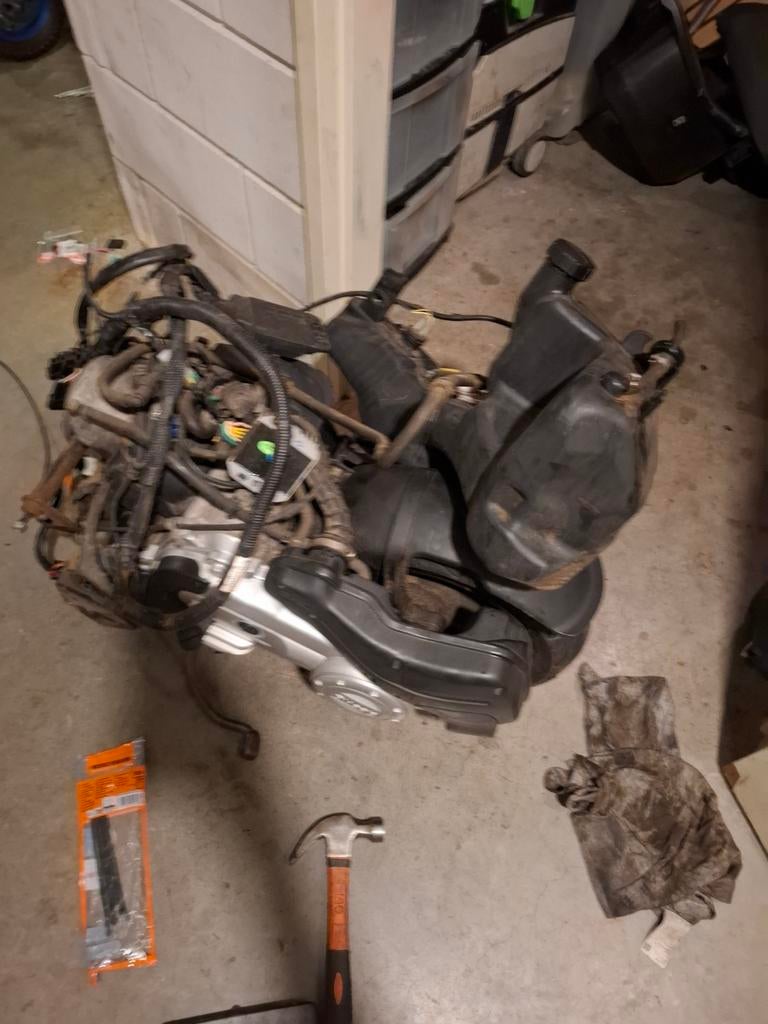 Piaggio 4takt iget blok E4 3v 2018 deze week €200, Ophalen, Zo goed als nieuw, Blok, Piaggio