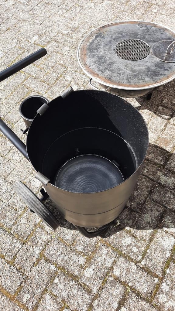 Verrijdbare barbecue / vuurschaal, Ophalen