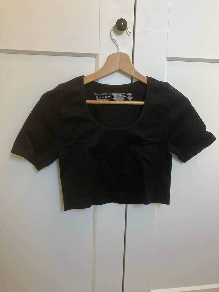 Zwart Primark topje, maat M, Kleding | Dames, Tops, Maat 38/40 (M), Zwart, Ophalen of Verzenden, Zo goed als nieuw