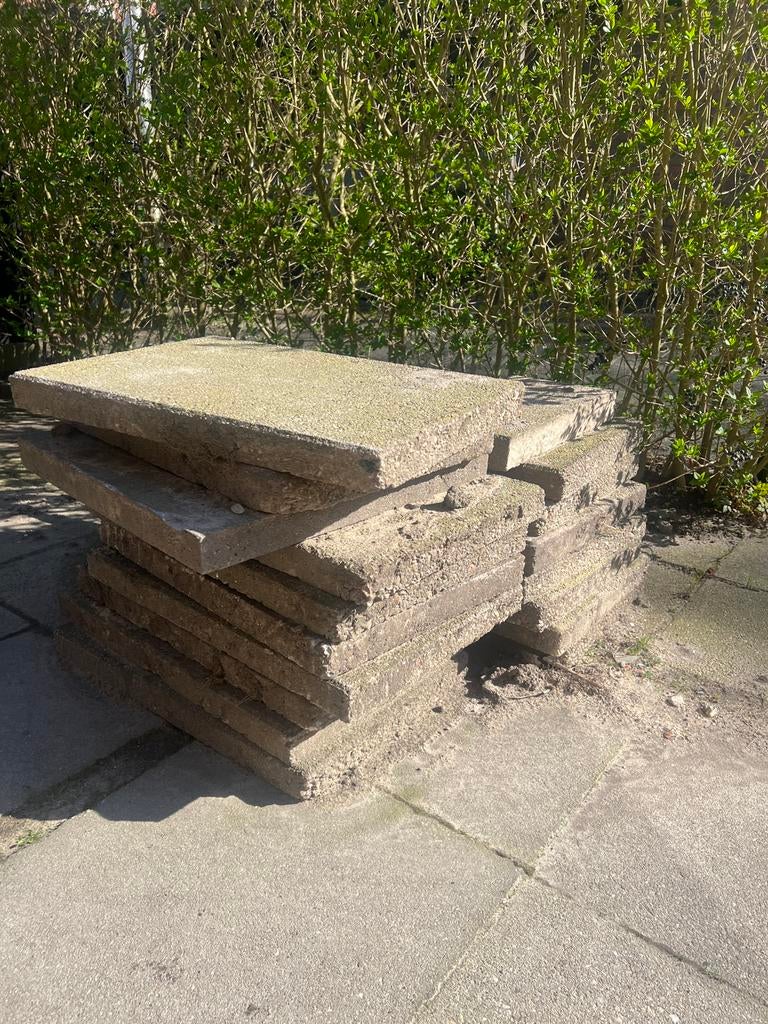 Gratis borderrand tegels. Zie foto, Ophalen, Zo goed als nieuw, Beton, Terrastegels