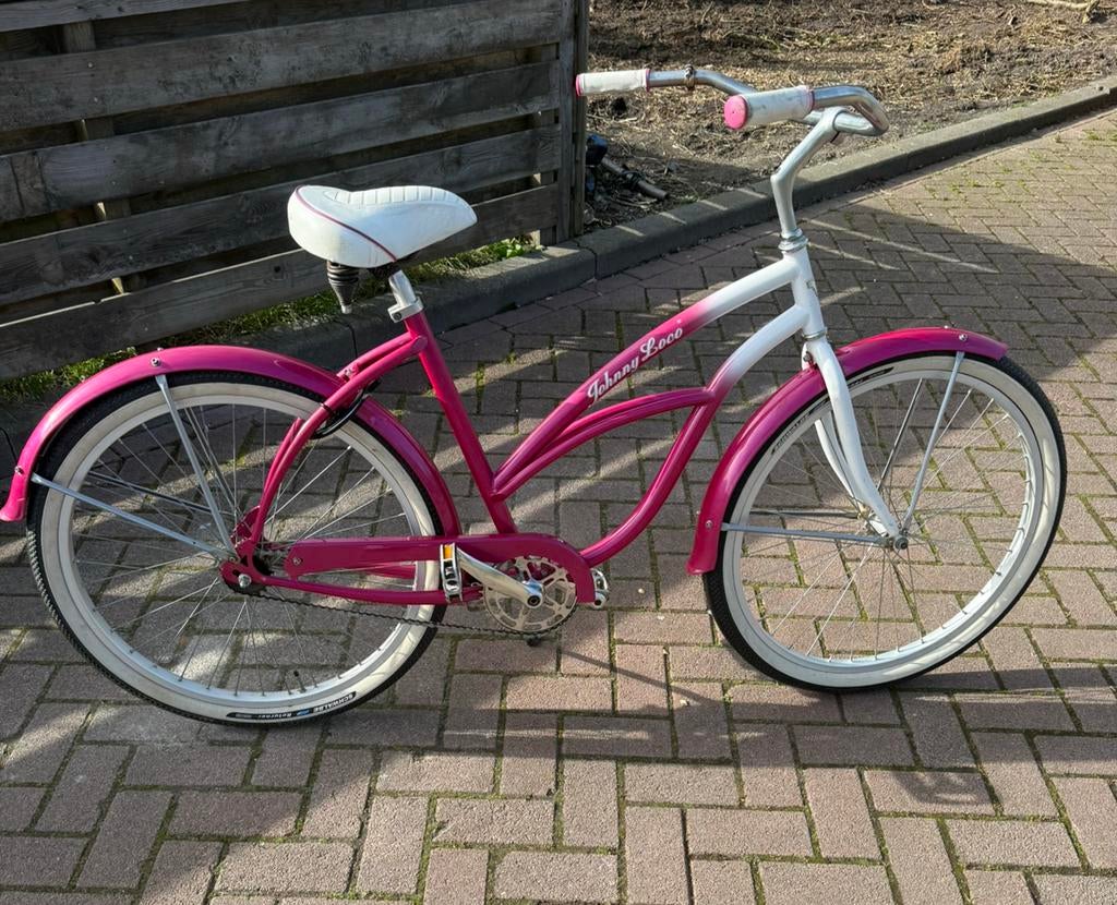Johnny loco beachcruiser wit roze 26 inch, Ophalen, Zo goed als nieuw