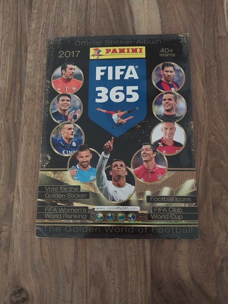 Panini Fifa 365 stickeralbum 2017 compleet, Verzenden, Zo goed als nieuw, Buitenlandse clubs, Poster, Plaatje of Sticker