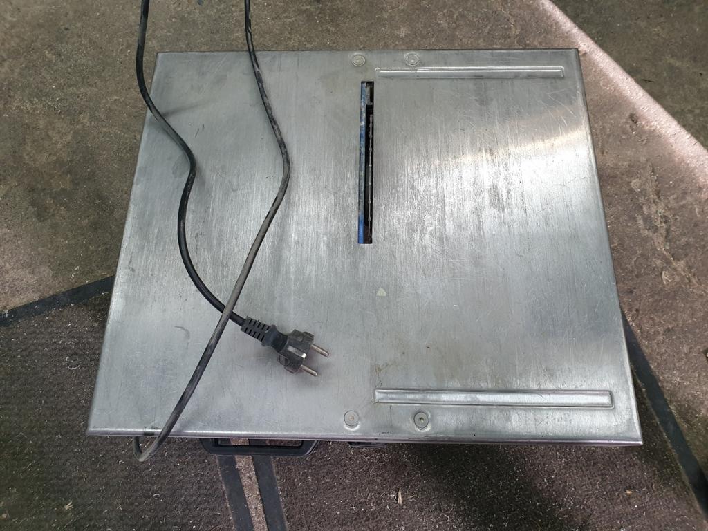 Tegelzaagmachine / tafelzaag voor tegels, Ophalen, 60 cm of meer, Overige typen, Minder dan 5 m²