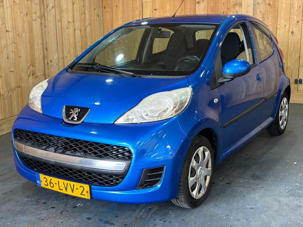 Peugeot 107 1.0-12V Urban Move 5-Deurs 2010 Airco, Voorwielaandrijving, Gebruikt, 68 pk, Origineel Nederlands