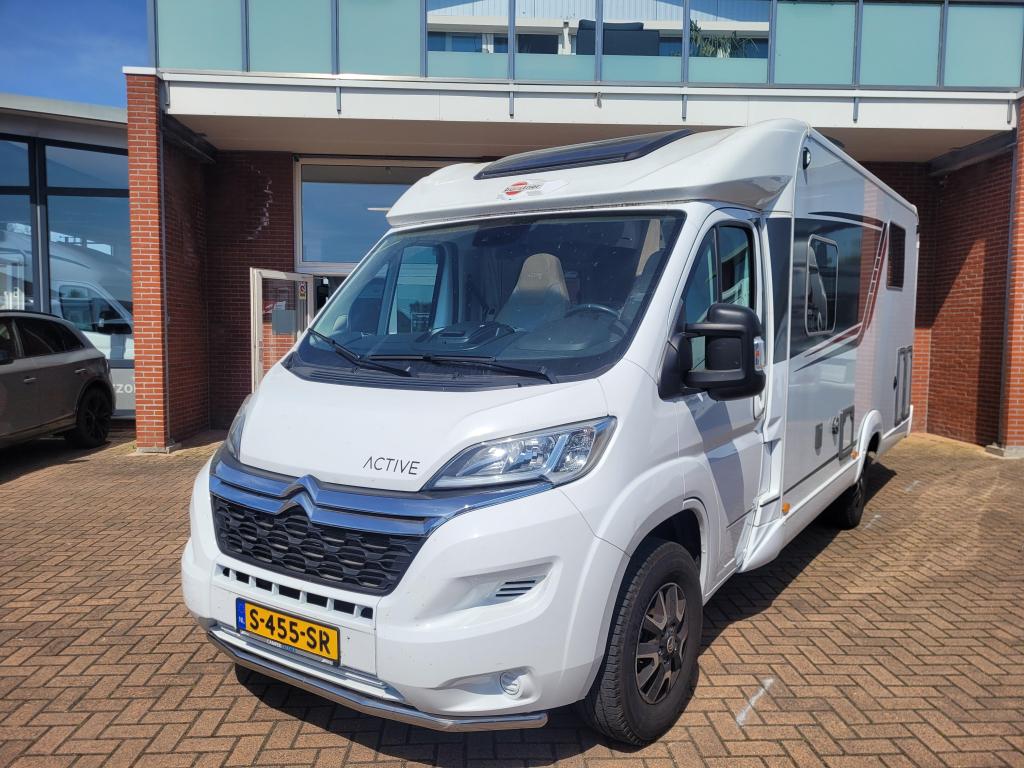 Bürstner Nexxo Van 700 Qeunsbed, Standaard zit, Ringverwarming, Tot en met 2, Bedrijf