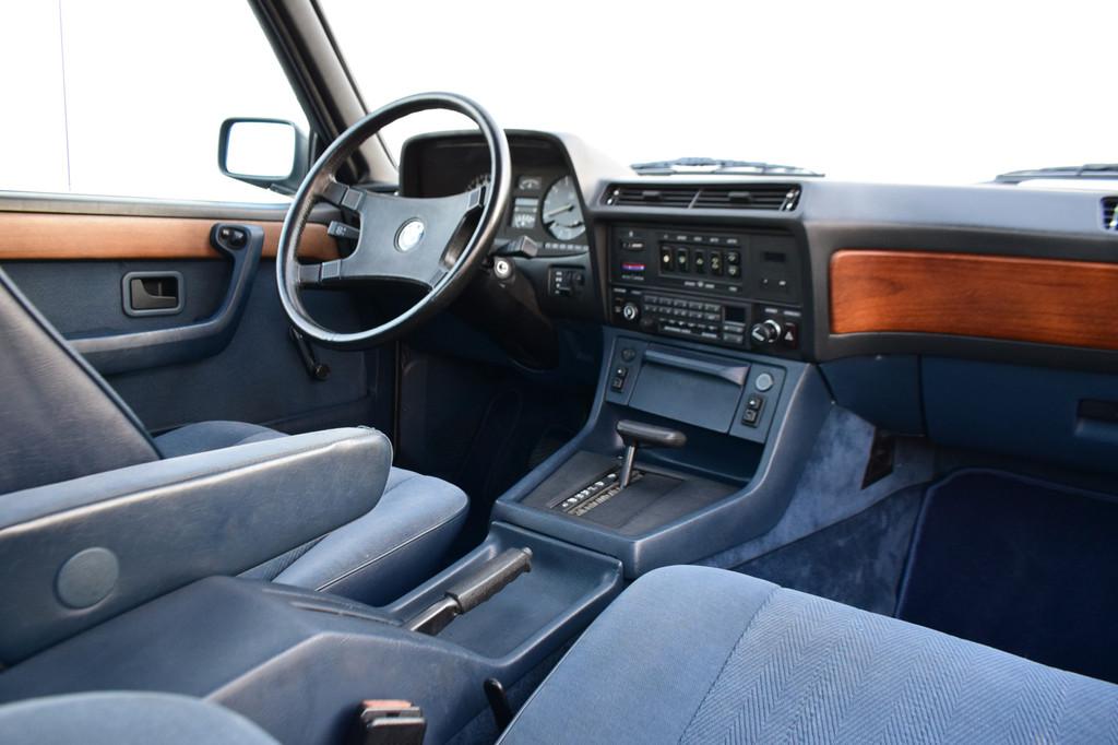 BMW 7 Serie 728i Automaat Arktisblau-Metallic (bj 1986), Automaat, Achterwielaandrijving, Origineel Nederlands, Bedrijf