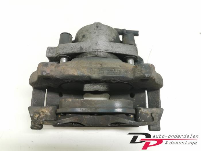 Remklauw (Tang) rechts-voor van een Opel Vectra, Gebruikt, -, -, Opel