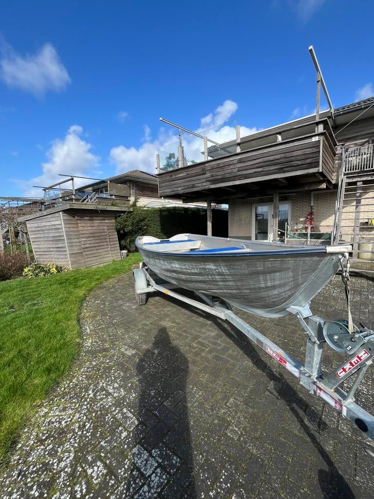 Linder 440, trailer,9.9 PK,4 PK yamaha, Tot 10 pk, Ophalen of Verzenden, Zo goed als nieuw, 3 tot 6 meter