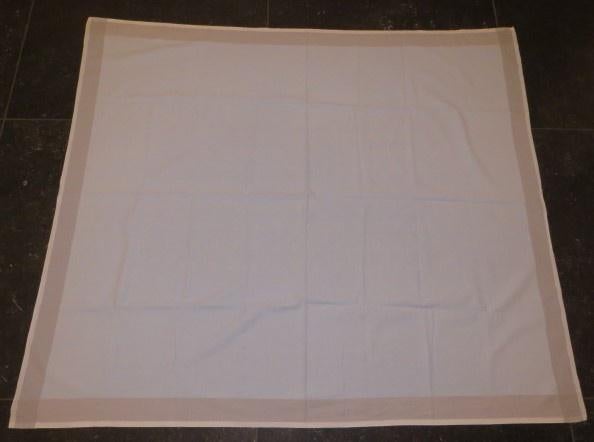 Vintage tafelkleed lichtblauw met lichtgrijs 130 x 140 cm, Ophalen of Verzenden