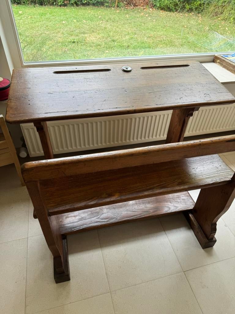 Antieke schoolbank met originele inktpot, Ophalen