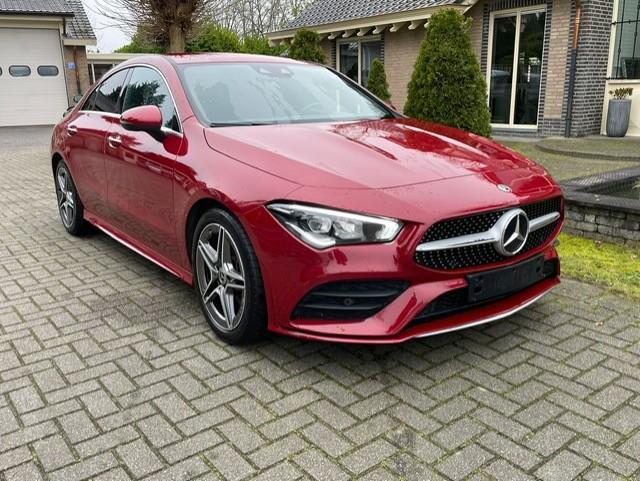 Mercedes-Benz CLA-klasse 200 AMG LINE NAVI CAMERA LED, CLA, Gebruikt, Leder en Stof, 163 pk