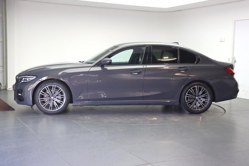 BMW 3 Serie 318i Executive M Sport Automaat / Sportstoelen /, 1998 cc, Gebruikt, Met garantie (alle), Origineel Nederlands