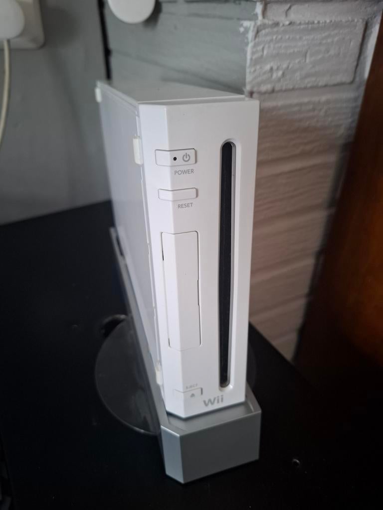 Wii tekoop, Ophalen of Verzenden, Gebruikt, Zonder controller