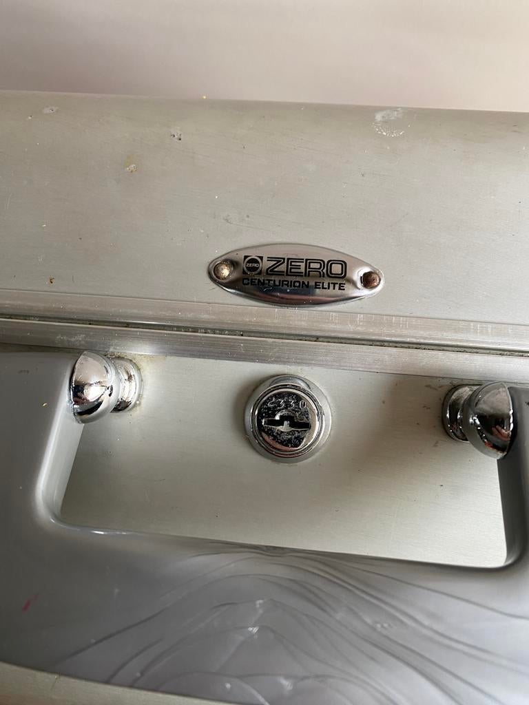 Halliburton Zero aluminium reiskoffer van 65 x 45 cm, Sieraden, Tassen en Uiterlijk, Koffers, 60 tot 70 cm, Gebruikt, USA, Ophalen of Verzenden