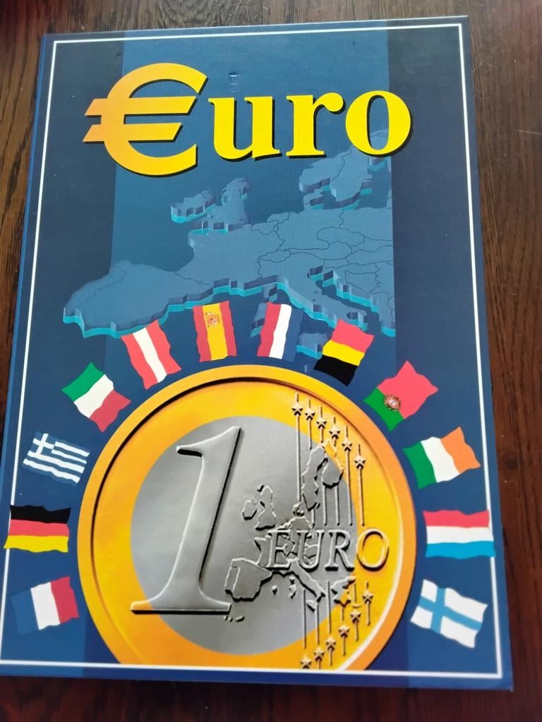 Muntenmap leeg, 12 landen , zie de foto's, Ophalen, Zo goed als nieuw