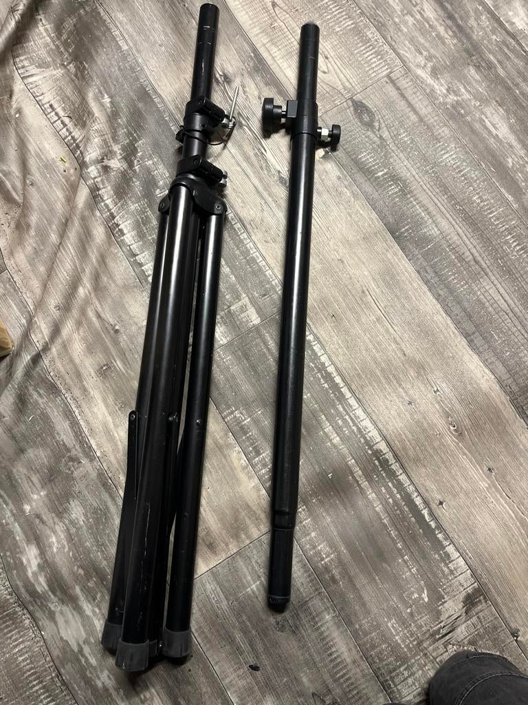 K&M Speakerstatief en Tussenpaal Set, Muziek en Instrumenten, Ophalen of Verzenden, Gebruikt, Instrumentstandaard, Speaker