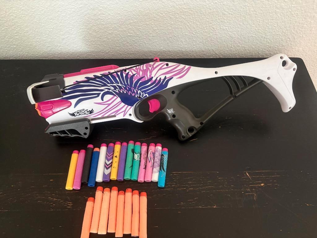 Nerf rebelle kruisboog met schuimdarts, Ophalen, Zo goed als nieuw
