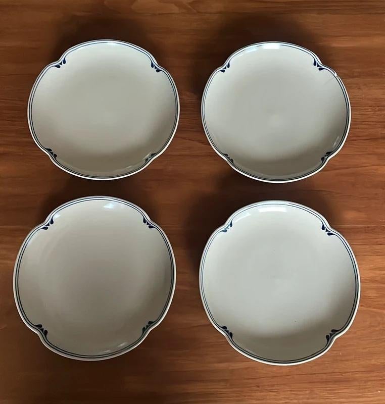 4 Rosenthal Studio Line Astrid borden, Huis en Inrichting, Keuken | Servies, Ophalen of Verzenden, Zo goed als nieuw, Bord(en)