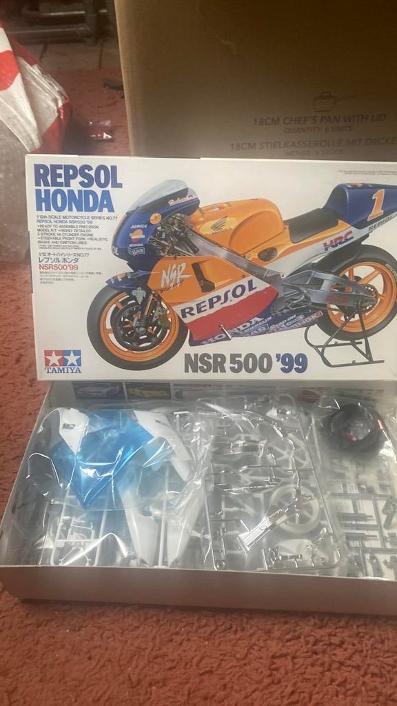 Honda repsol honda 1999, Overige merken, Ophalen of Verzenden, Zo goed als nieuw, Groter dan 1:32