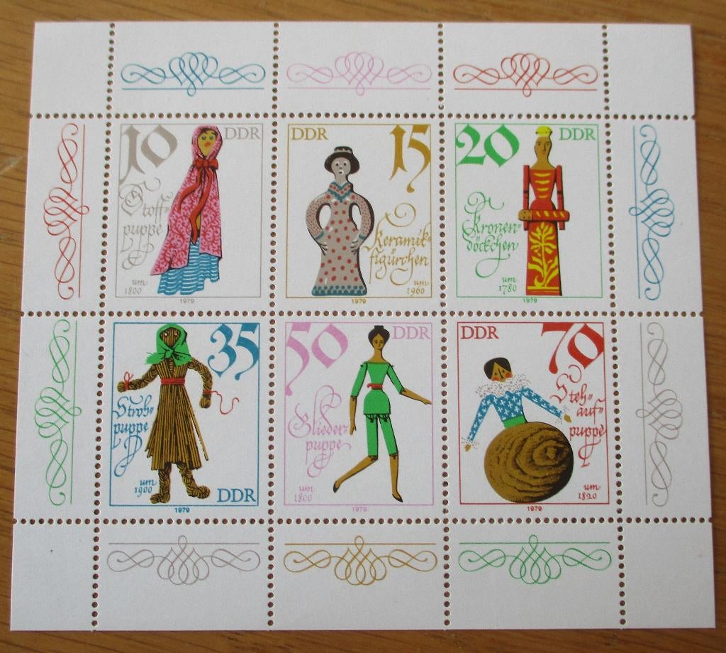 DDR, blokje Antieke poppen, 1979, Verzenden, DDR, Postfris