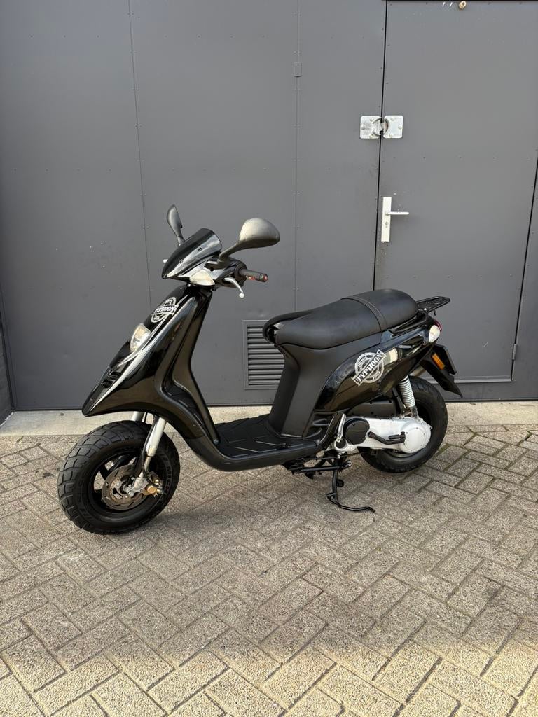 Piaggio typhoon 70cc NIEUWSTAAT 7000KM SITO PLUS DR70, Ophalen of Verzenden, Zo goed als nieuw