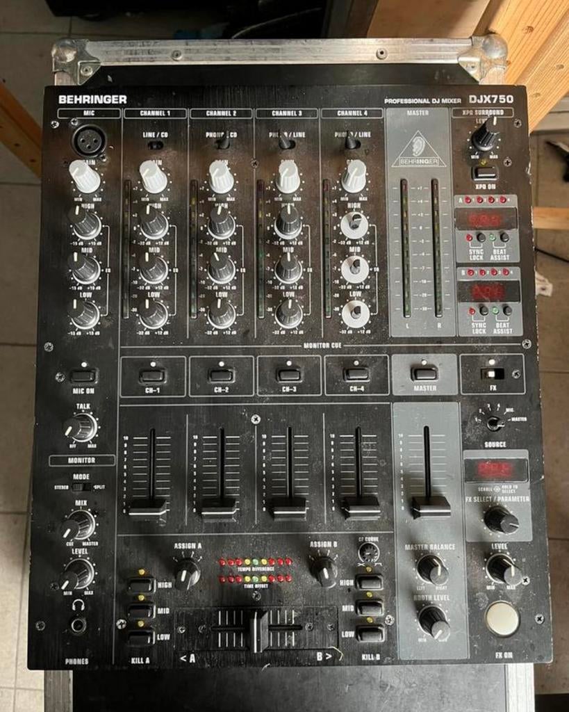 Te koop Denon DN S1200 cd /usb player Behringer djx750 mixer, Ophalen of Verzenden, Zo goed als nieuw