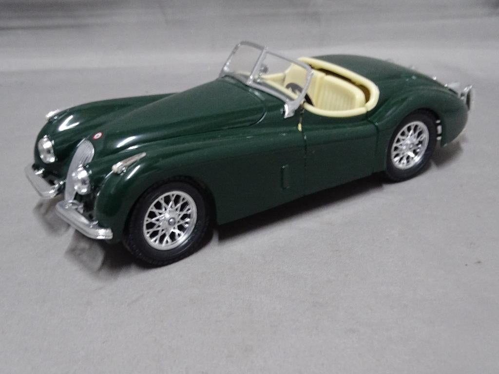 Bburago Jaguar 1:24, Ophalen of Verzenden, Nieuw, Auto, Bburago