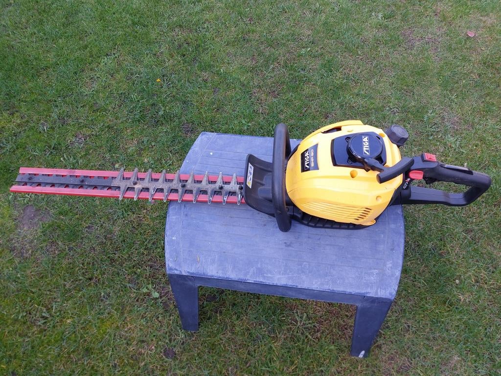 Stiga shp 60 heggenschaar, Tuin en Terras, Heggenscharen, Gebruikt, Benzine, Ophalen