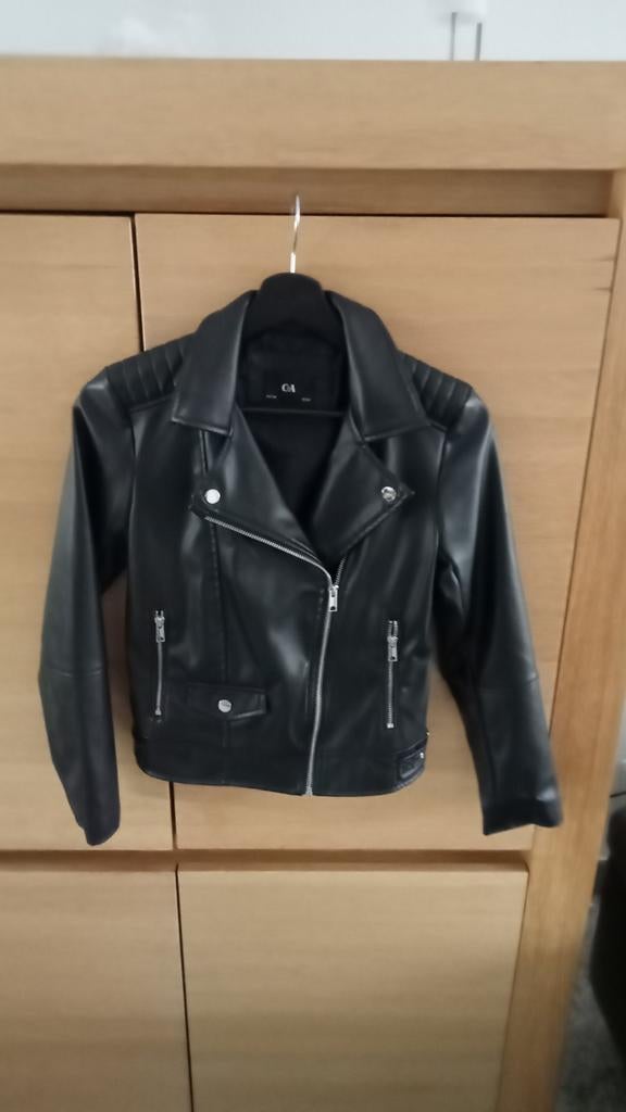 Stoere zwarte leren jas C&A maat 152 (12 jaar), Kinderen en Baby's, Kinderkleding | Overige, Zo goed als nieuw, Jongen of Meisje