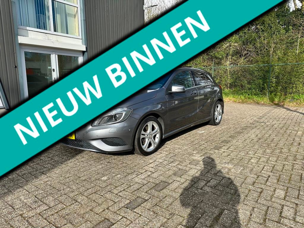 Mercedes-Benz A-klasse 180 Ambition, Voorwielaandrijving, Gebruikt, 4 cilinders, Leder en Stof