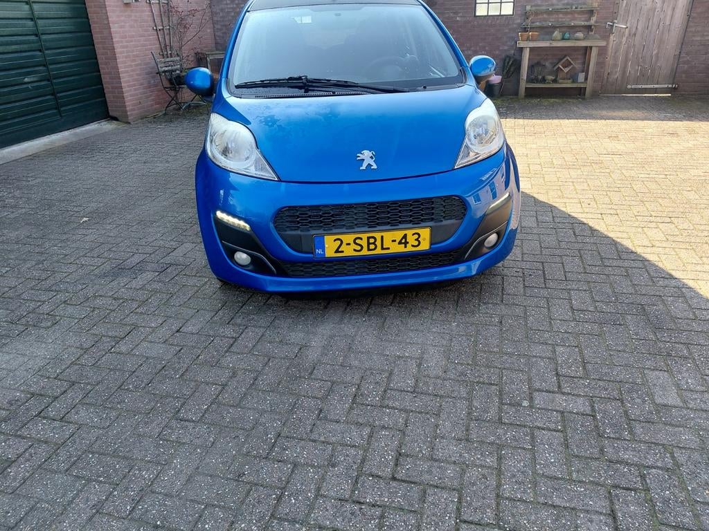 Peugeot 107 1.0 12V 5DR 2013 Blauw, Voorwielaandrijving, Zwart, Origineel Nederlands, Handgeschakeld