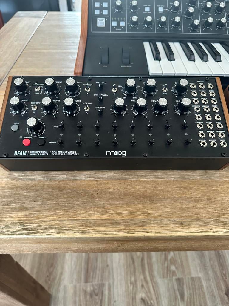 Moog DFAM Bijna nieuw paar maand oud, Muziek en Instrumenten, Synthesizers, Overige aantallen, Zo goed als nieuw, Met midi-aansluiting