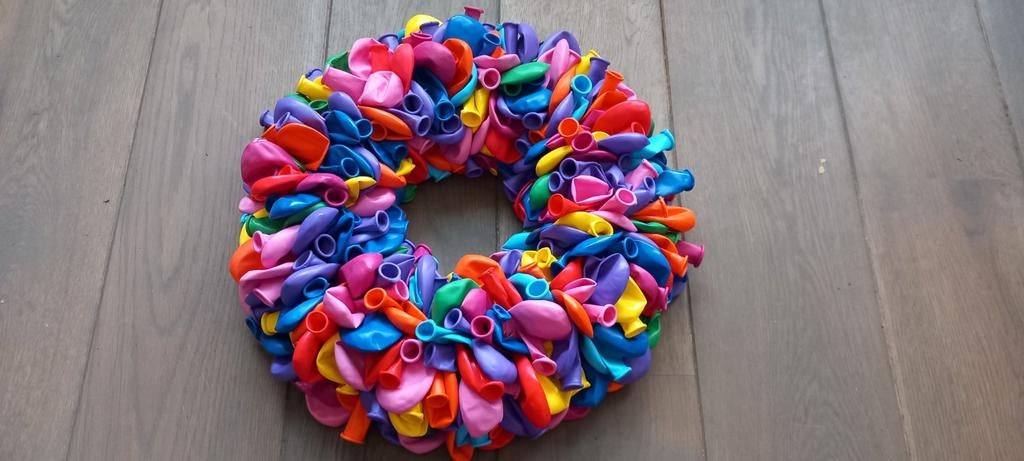 Ballonnenkrans krans ballonnen verjaardag feest, Huis en Inrichting, Woonaccessoires | Kransen, Ophalen of Verzenden