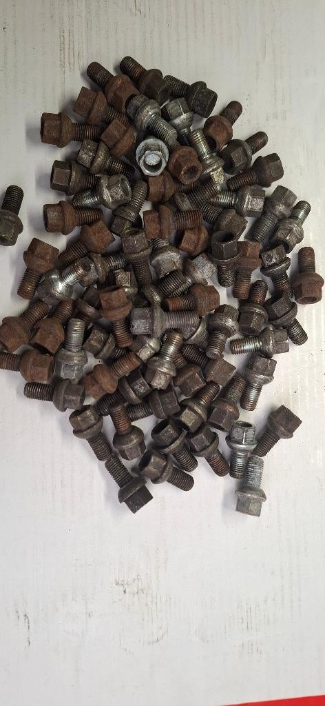 diverse Stalen wielbouten m12, Auto-onderdelen, Ophalen of Verzenden