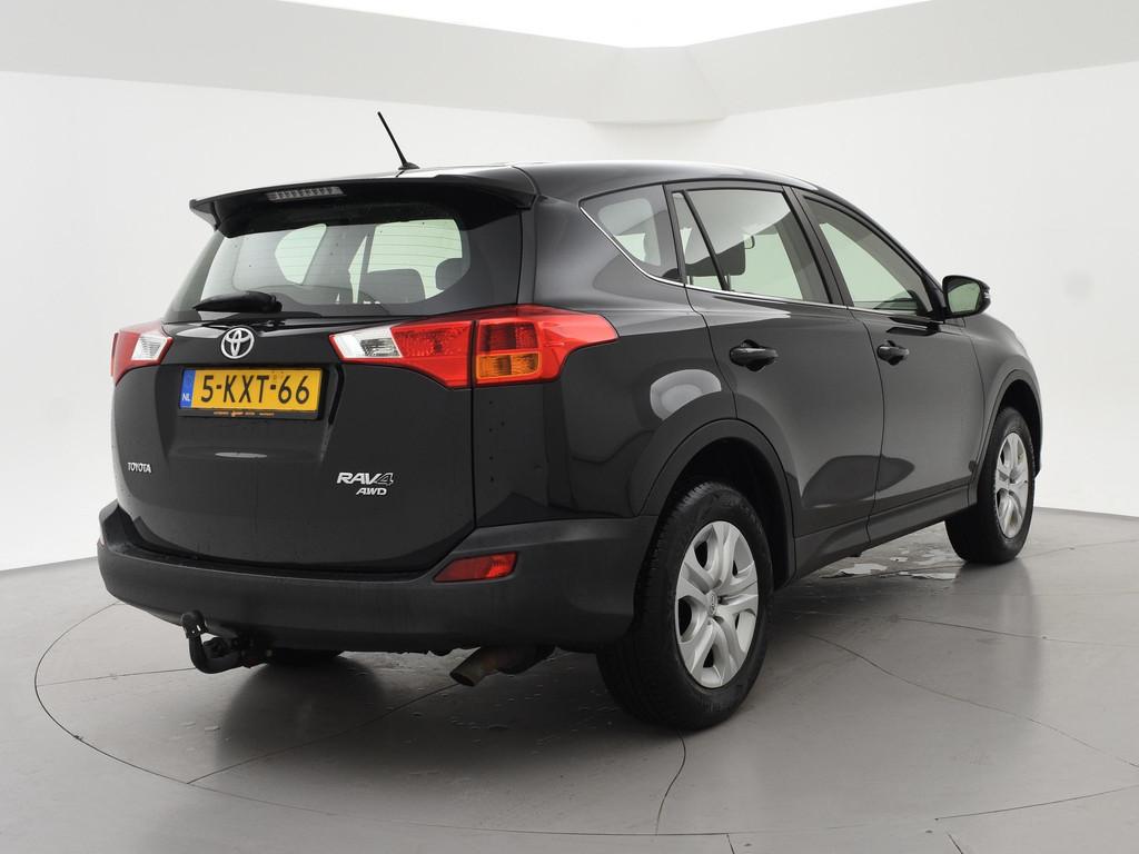 Toyota RAV4 2.0 152 PK 4WD HANDGESCHAKELD + TREKHAAK 2000 KG, Stof, Gebruikt, Euro 6, 4 cilinders