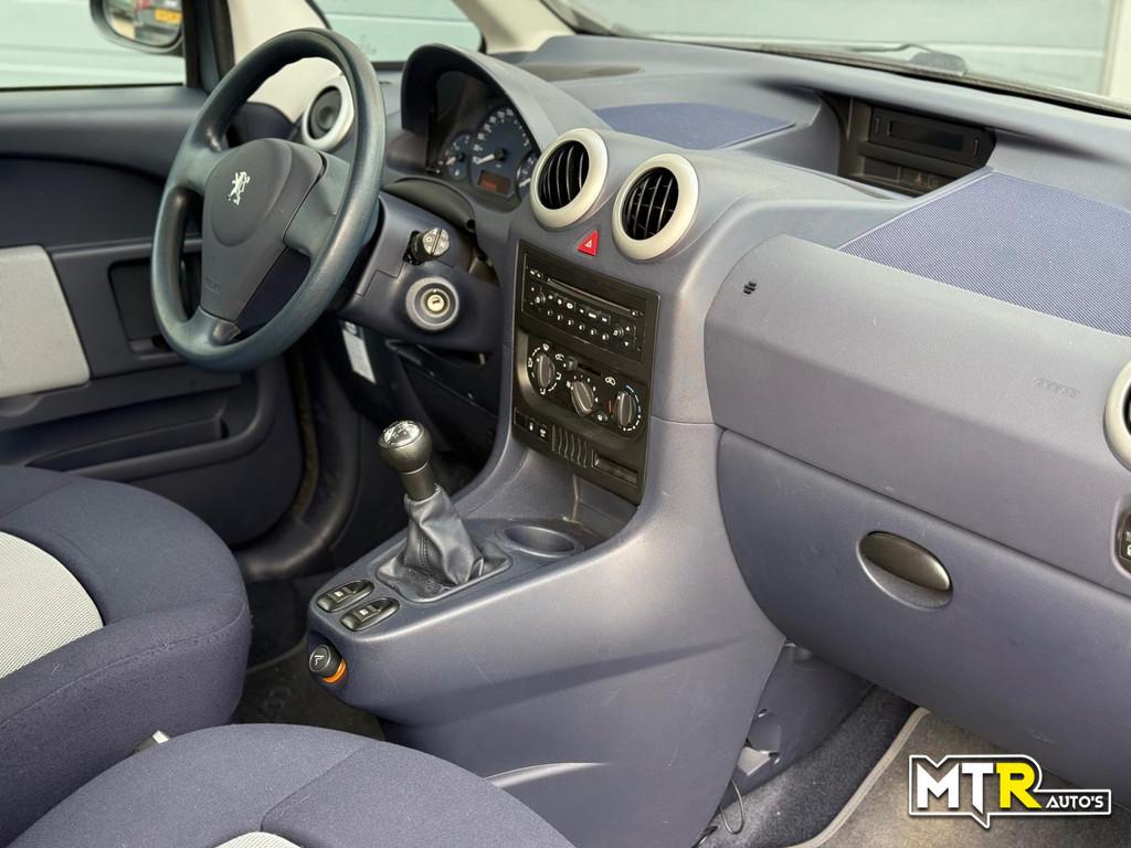 Peugeot 1007 1.4 Urban NAP|NWE APK, Voorwielaandrijving, Stof, 4 cilinders, 49 €/maand