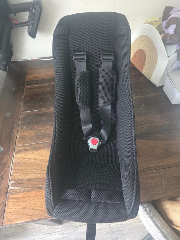 Babyschaal voor bakfiets, Ophalen, Zo goed als nieuw, 0 t/m 10 kg