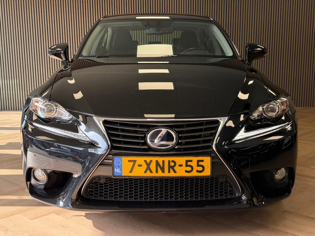 Lexus IS 300h Edition AUT. KEYLESS-GO NAVIGATIE PDC AIRCO, Auto's, Lexus, Euro 5, Achterwielaandrijving, Gebruikt, Origineel Nederlands