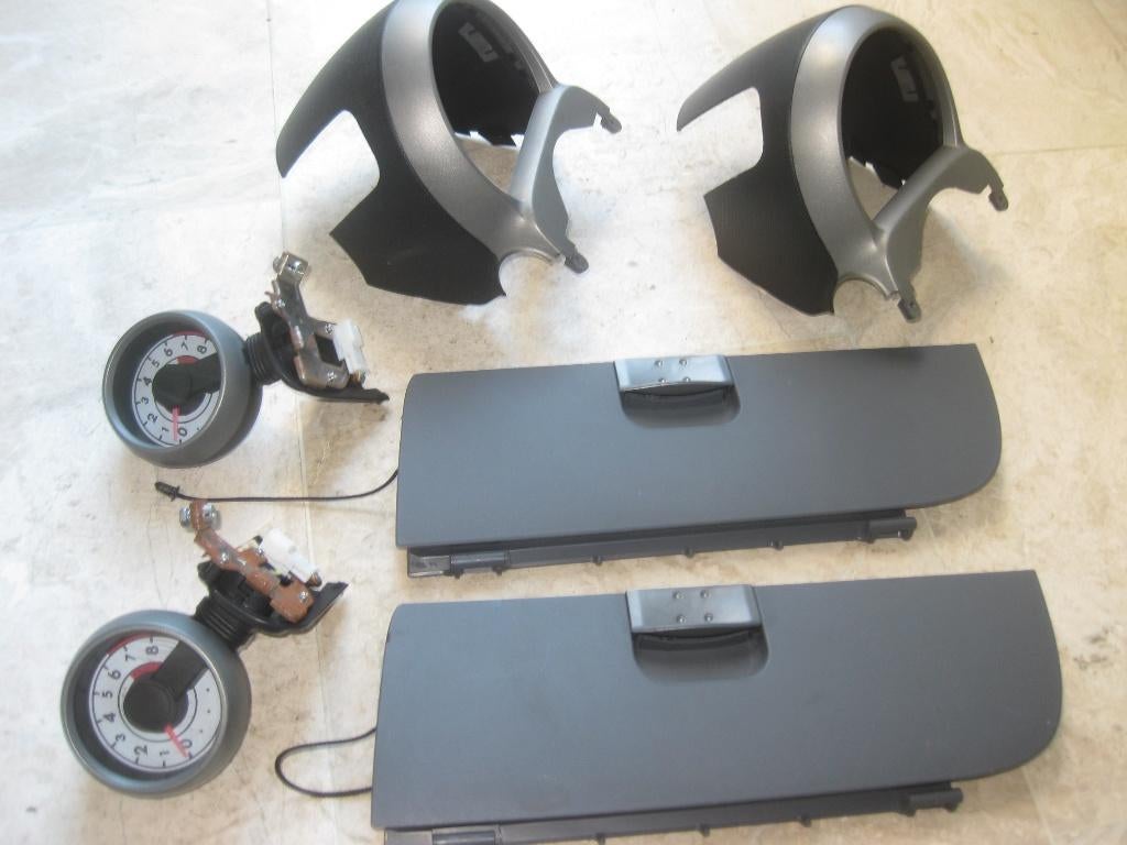 toerenteller, radio, dashbord ,aygo, citroen c1, peugeot 107, Auto-onderdelen, Ophalen of Verzenden, Citroën