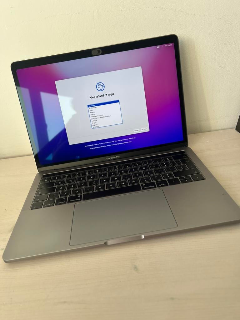 Macbook pro 2016 Qwerz, Gebruikt, 256 GB, 13 inch, Onbekend